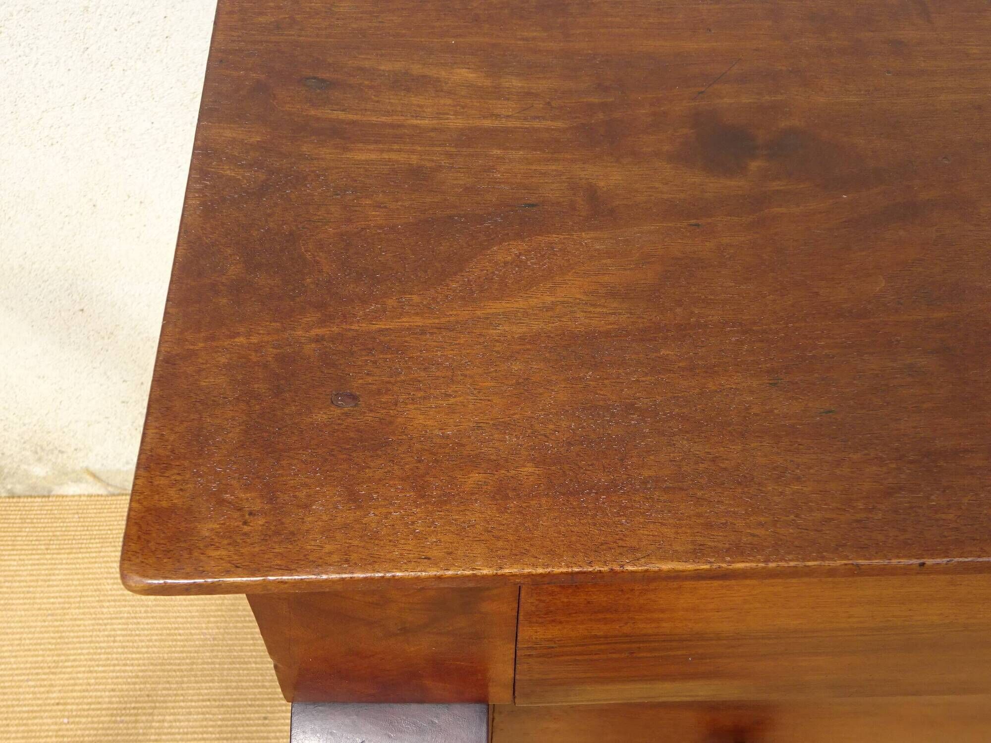 Antique chest of drawers with cross motifs, made entirely of solid walnut.