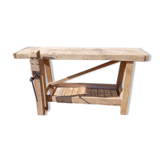Carpenter's workbench