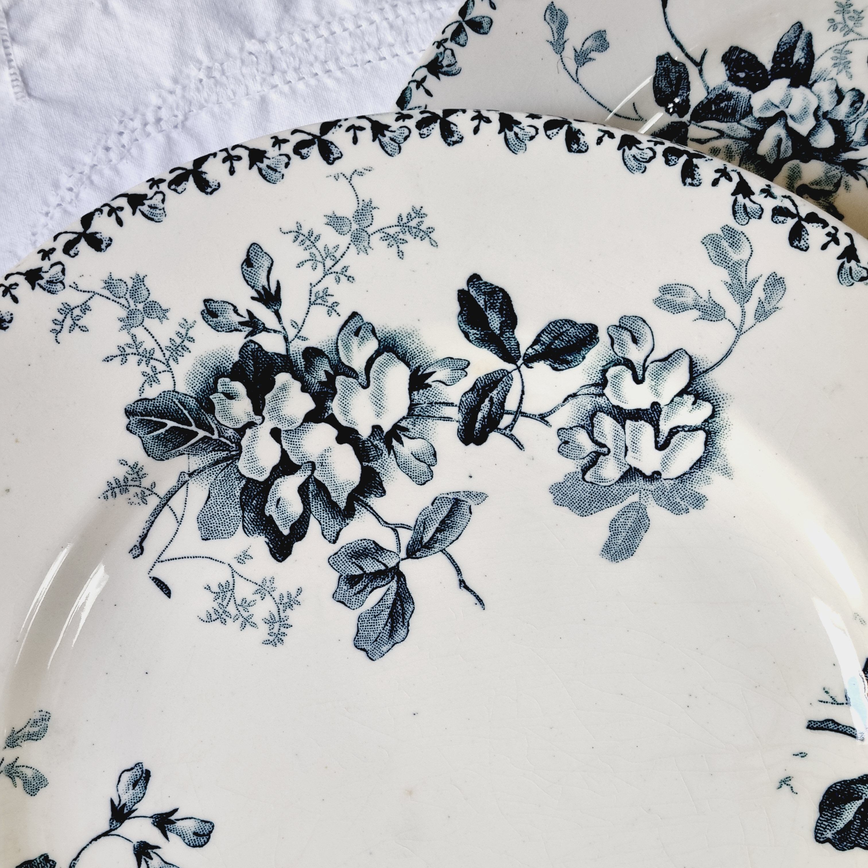 Set of 6 flat plates Moulin des Loups