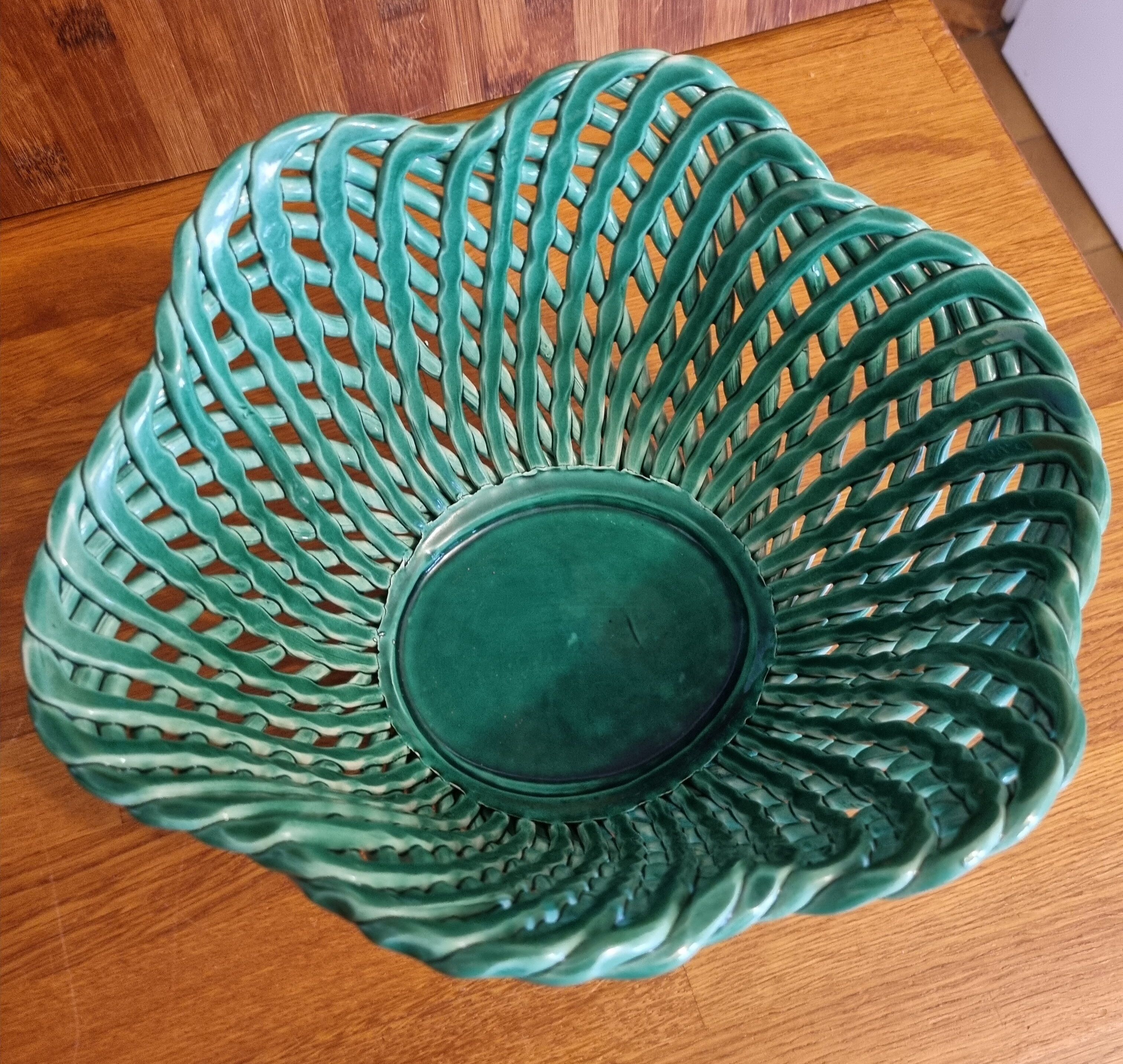 Vintage pot cover in woven slip green basket