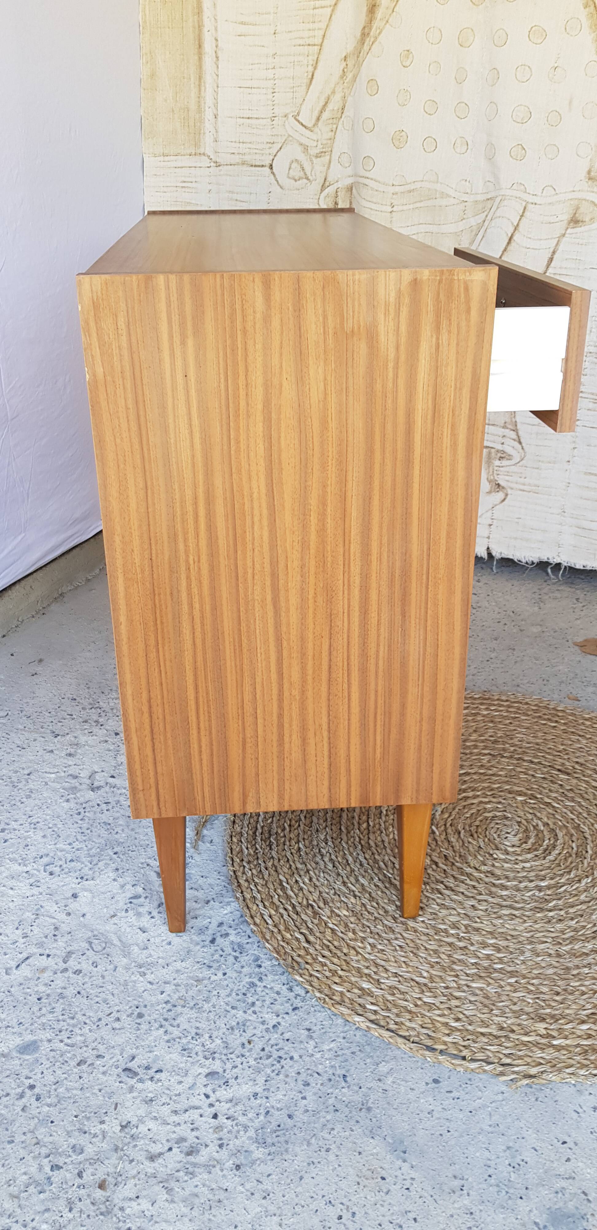 petite enfilade en formica