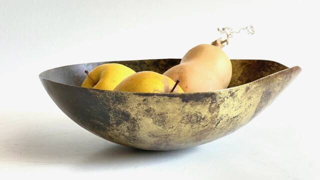 Coupe à fruits forme goutte en laiton vintage