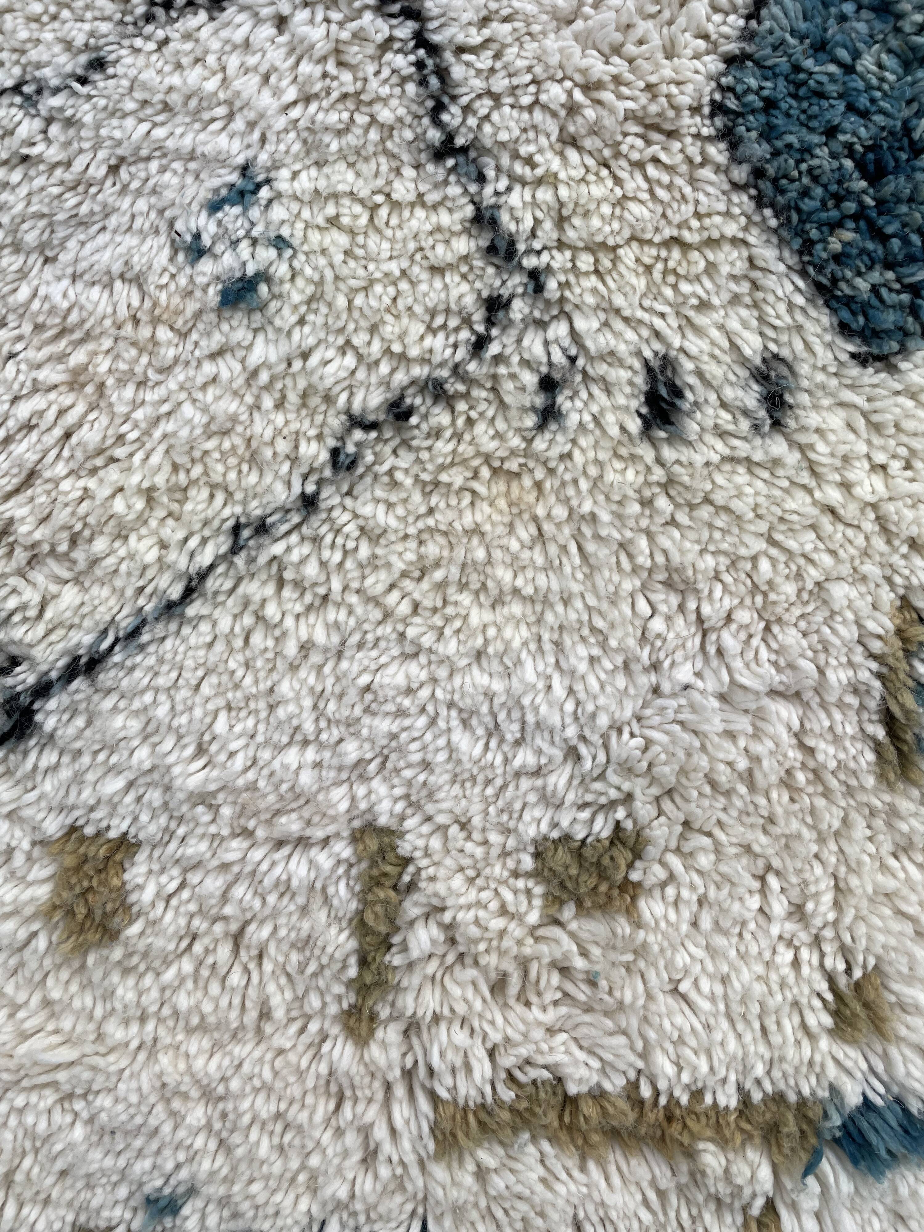 Contemporary moroccan carpet 215x300 cm