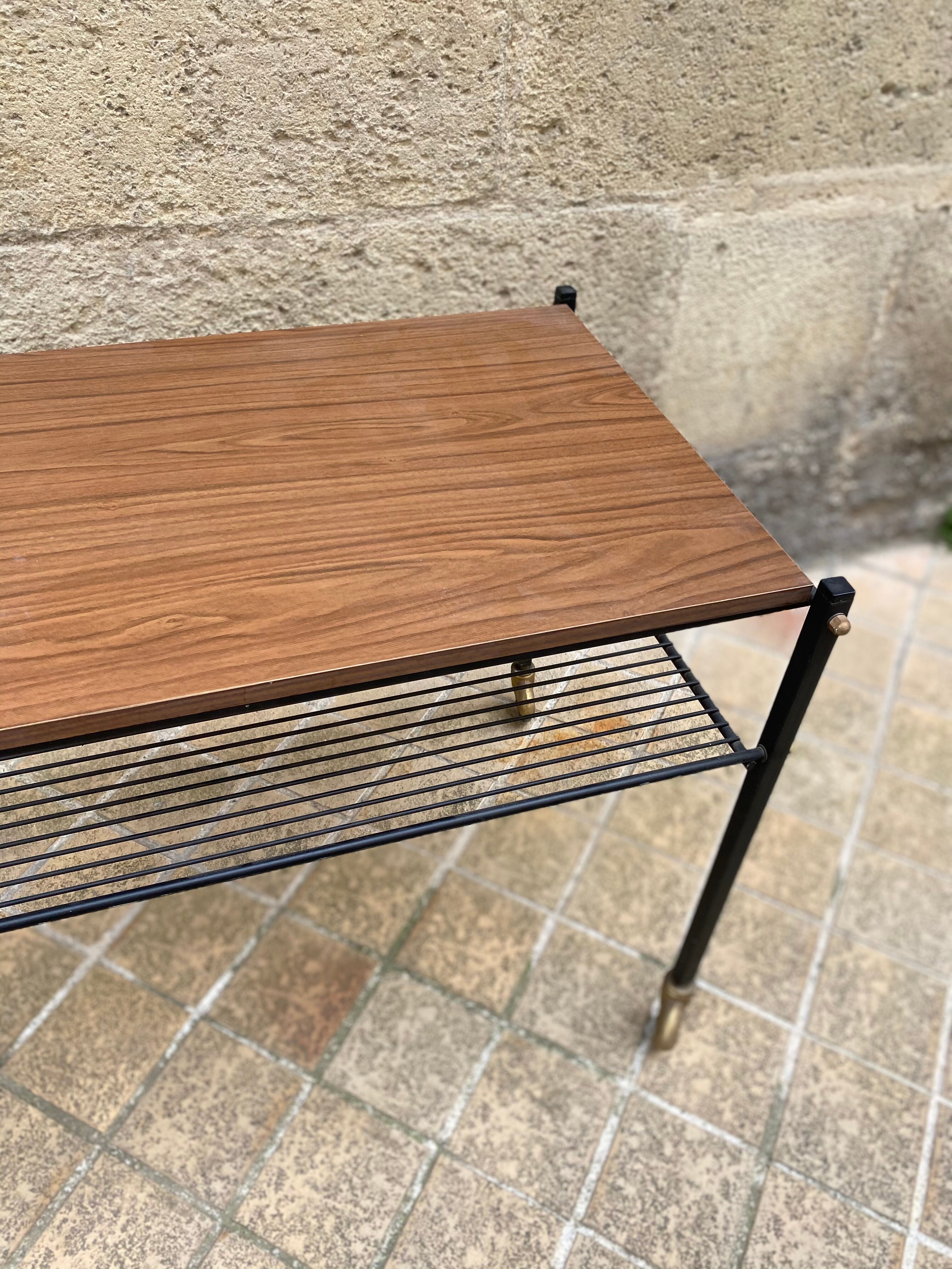 Vinyl row coffee table