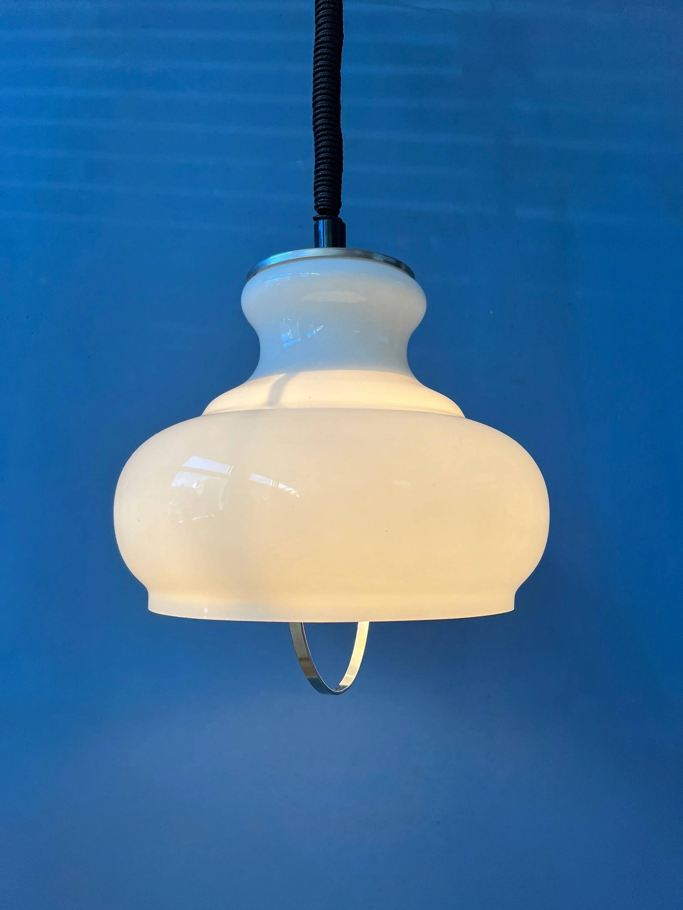 Suspension vintage mid-century en verre opalin (milk glass)