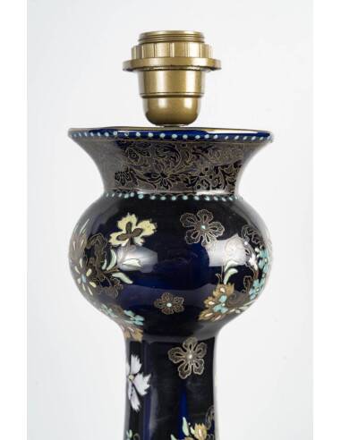 Pied de lampe de table en porcelaine émaillée, XIXème siècle, époque Napoléon III.