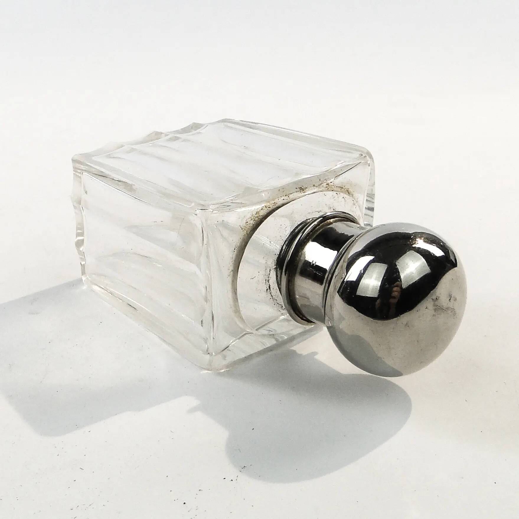 Art Deco hip flask, crystal, France, 1930s