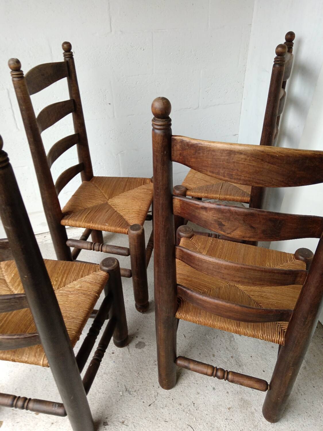 Set de 4 chaises brutalistes