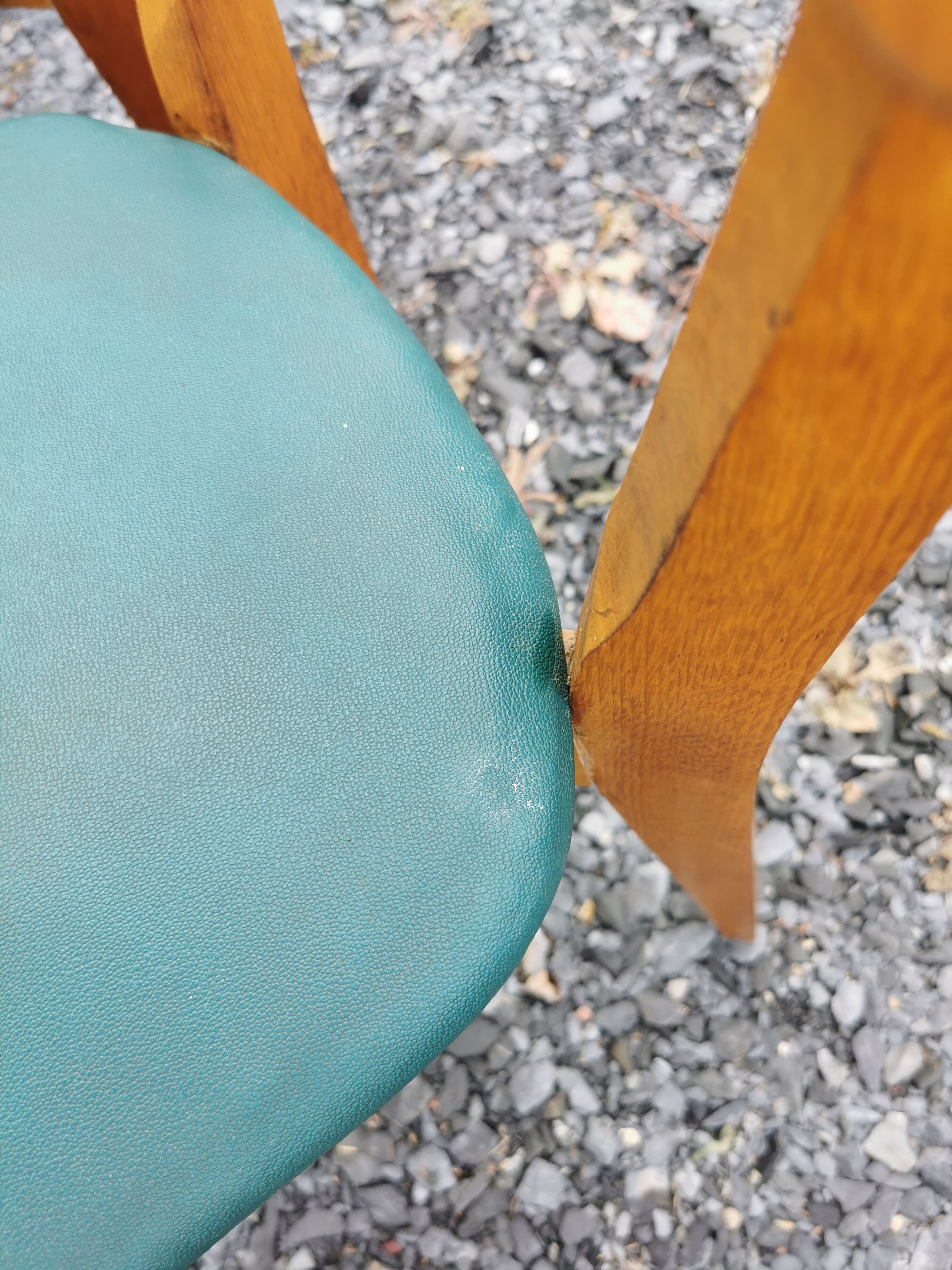 Set 6 vintage chairs