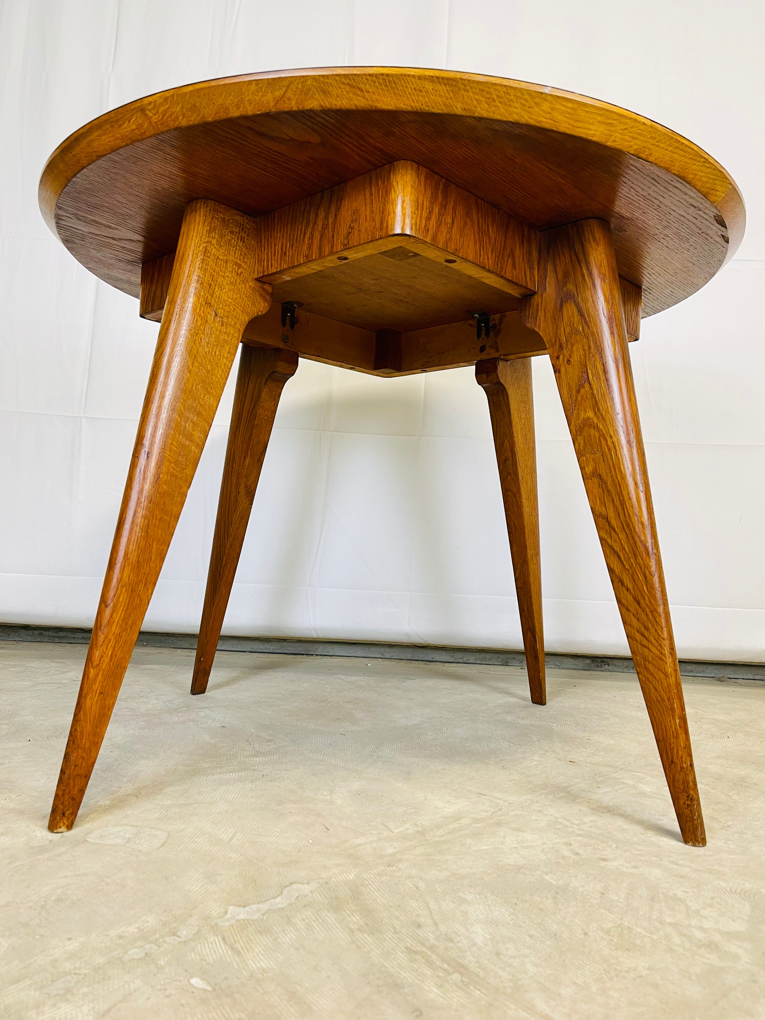 Table à manger des années 50