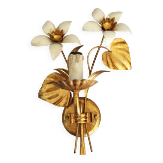 Vintage flower wall light