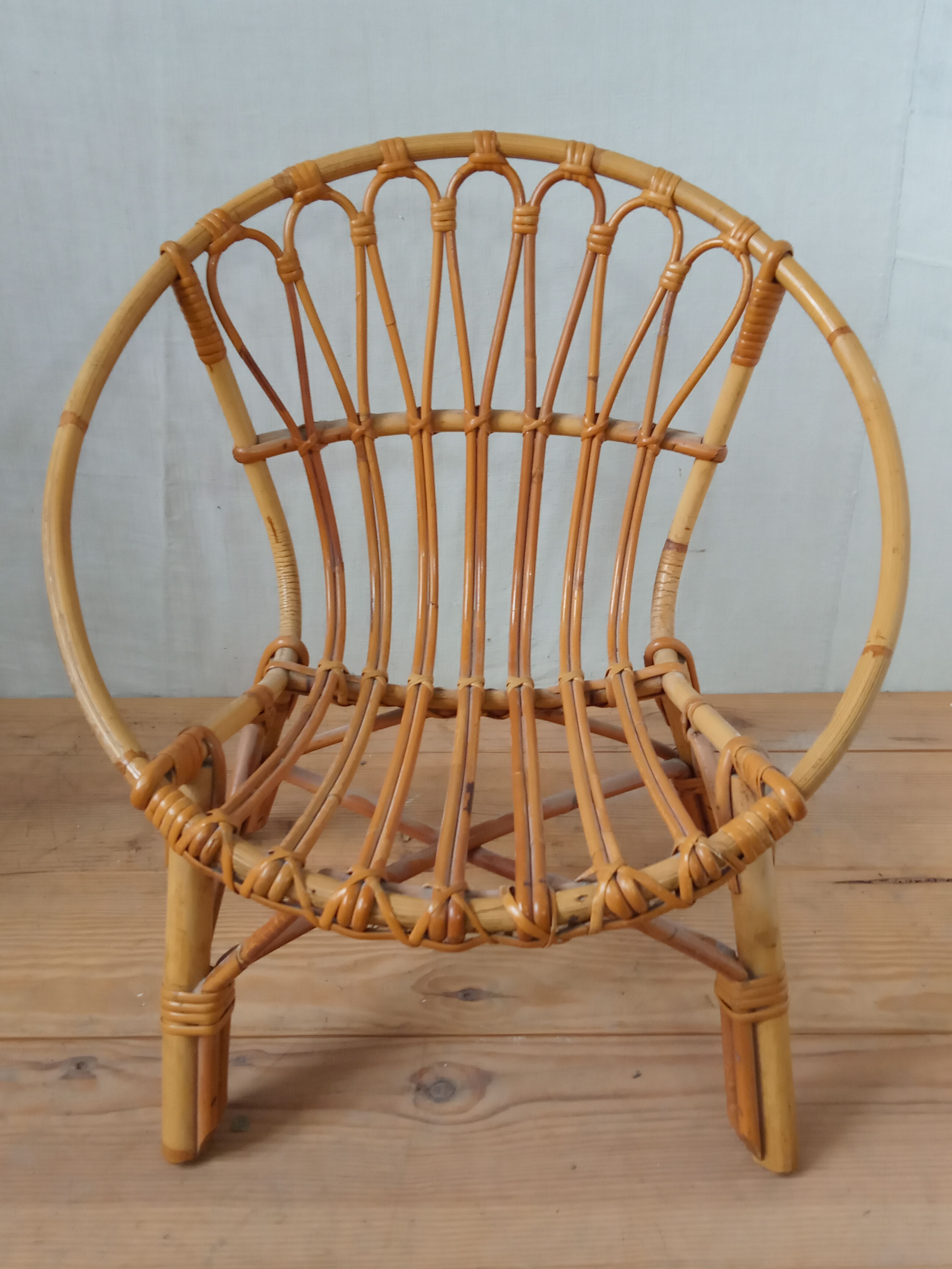 Fauteuil pour enfant en rotin