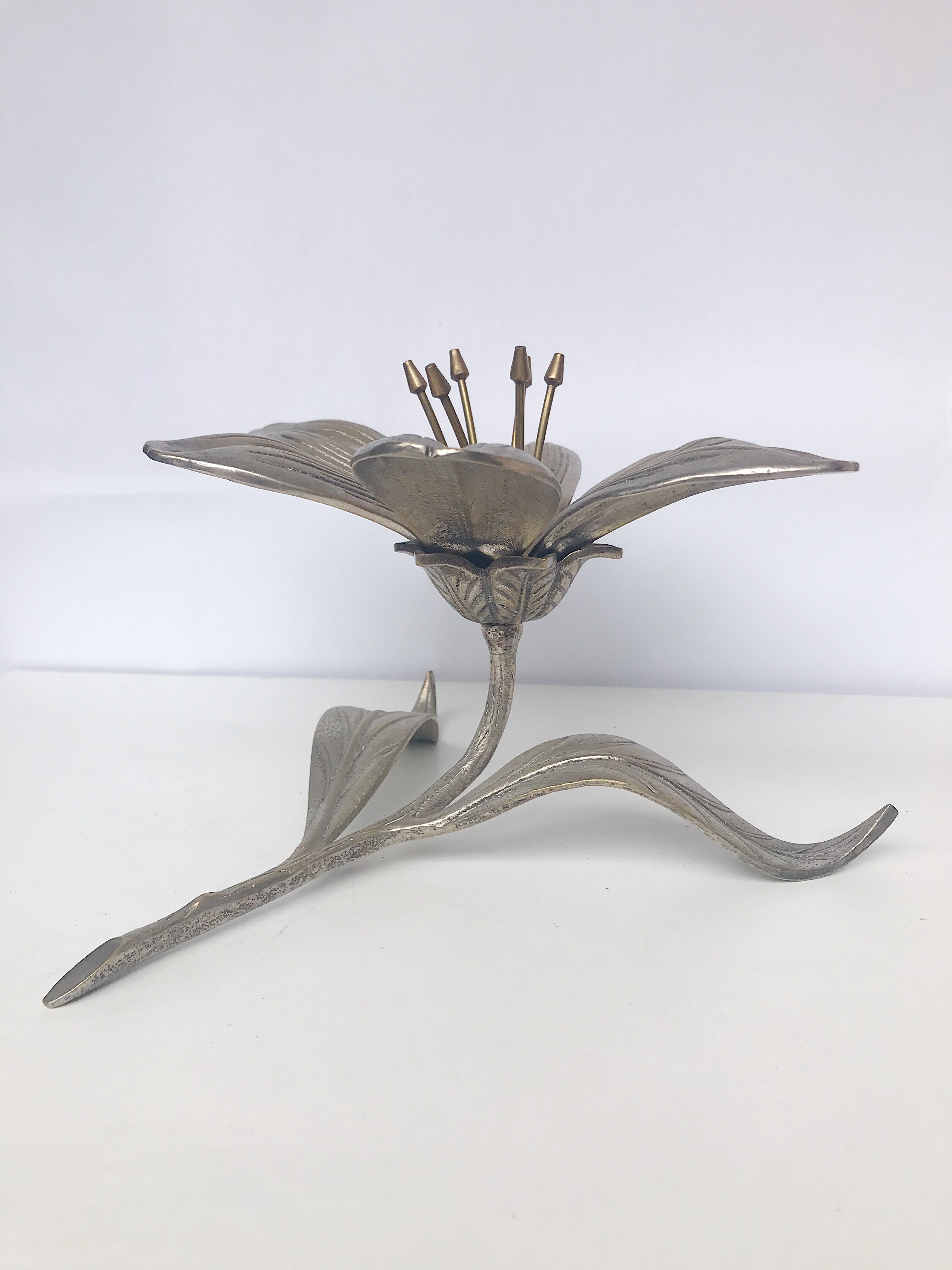 Flower brass chrome ashtray and aperitif peaks