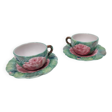 Paire de tasses à thé/café en faïence verte à motifs floraux par Zaccagnini