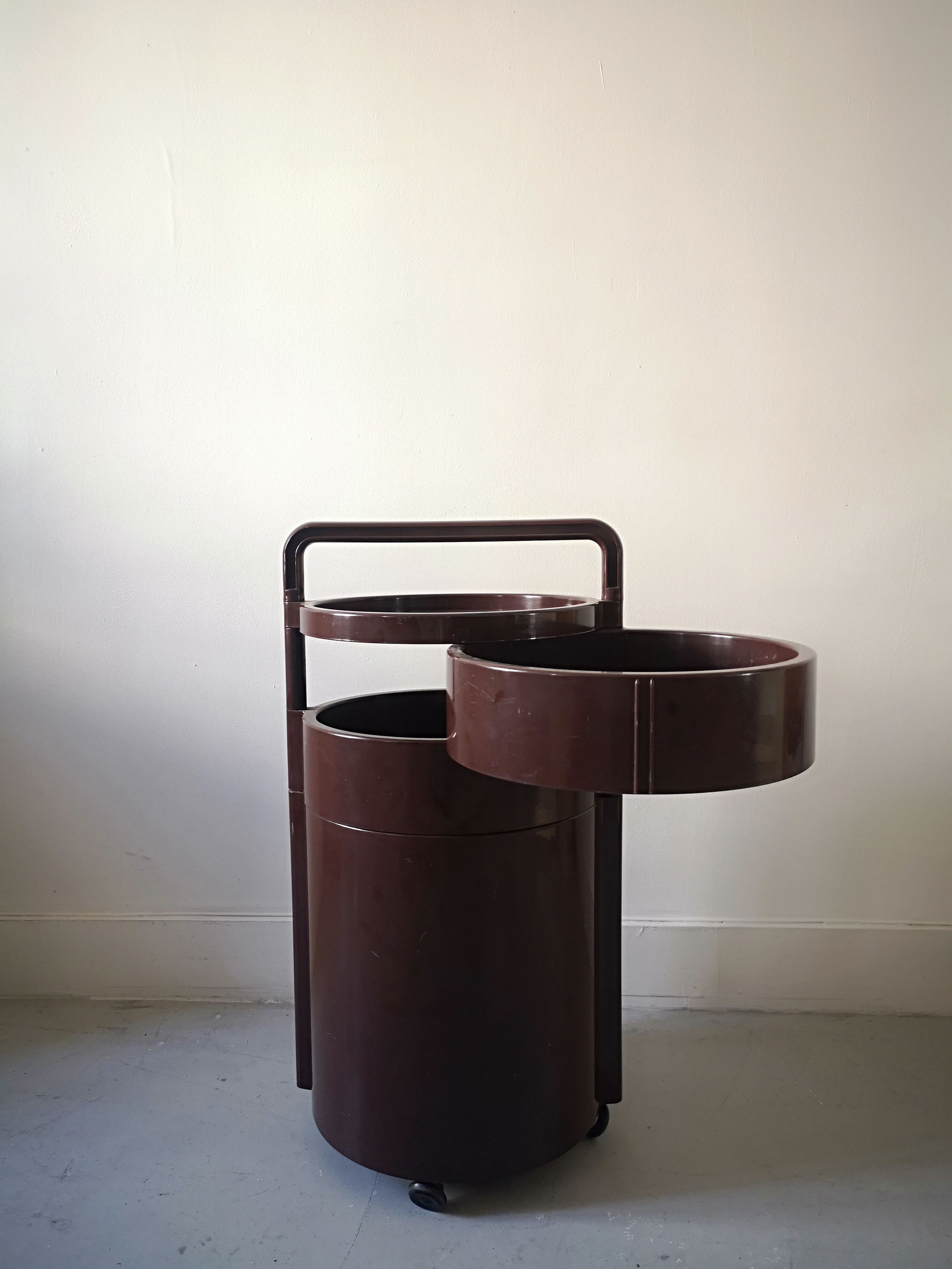 Componibili serving cabinet with Kartell wheel, 1970