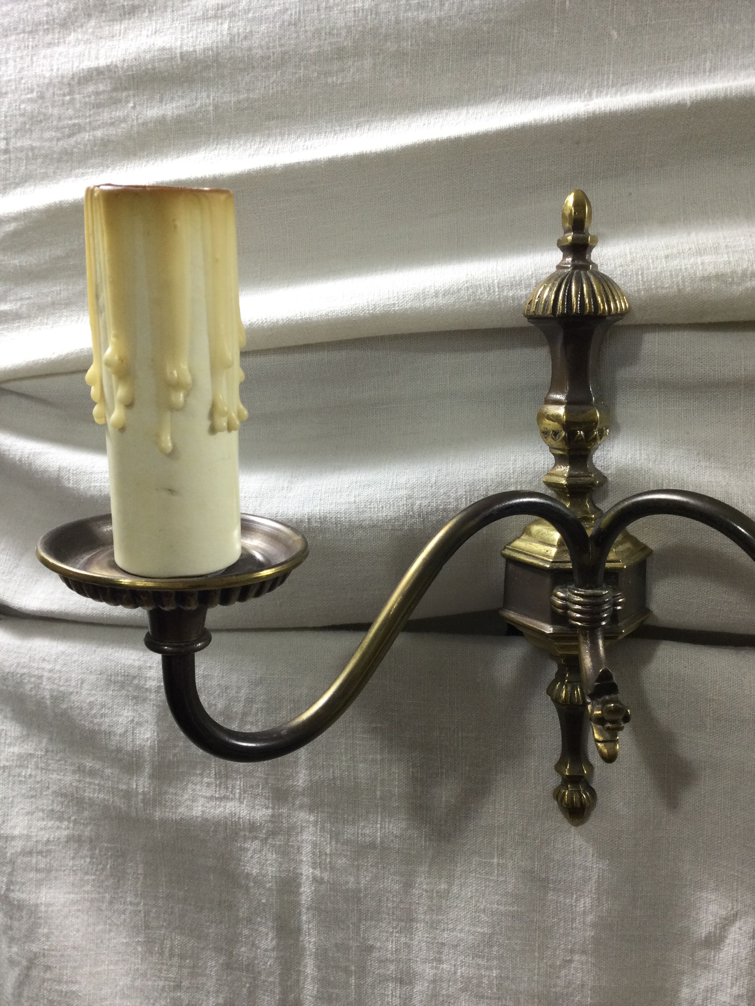 Dutch style applique pair 2 lights