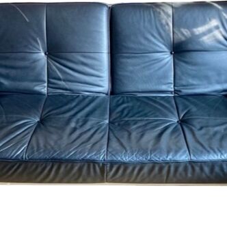 SMALA black leather sofa at Ligne Roset