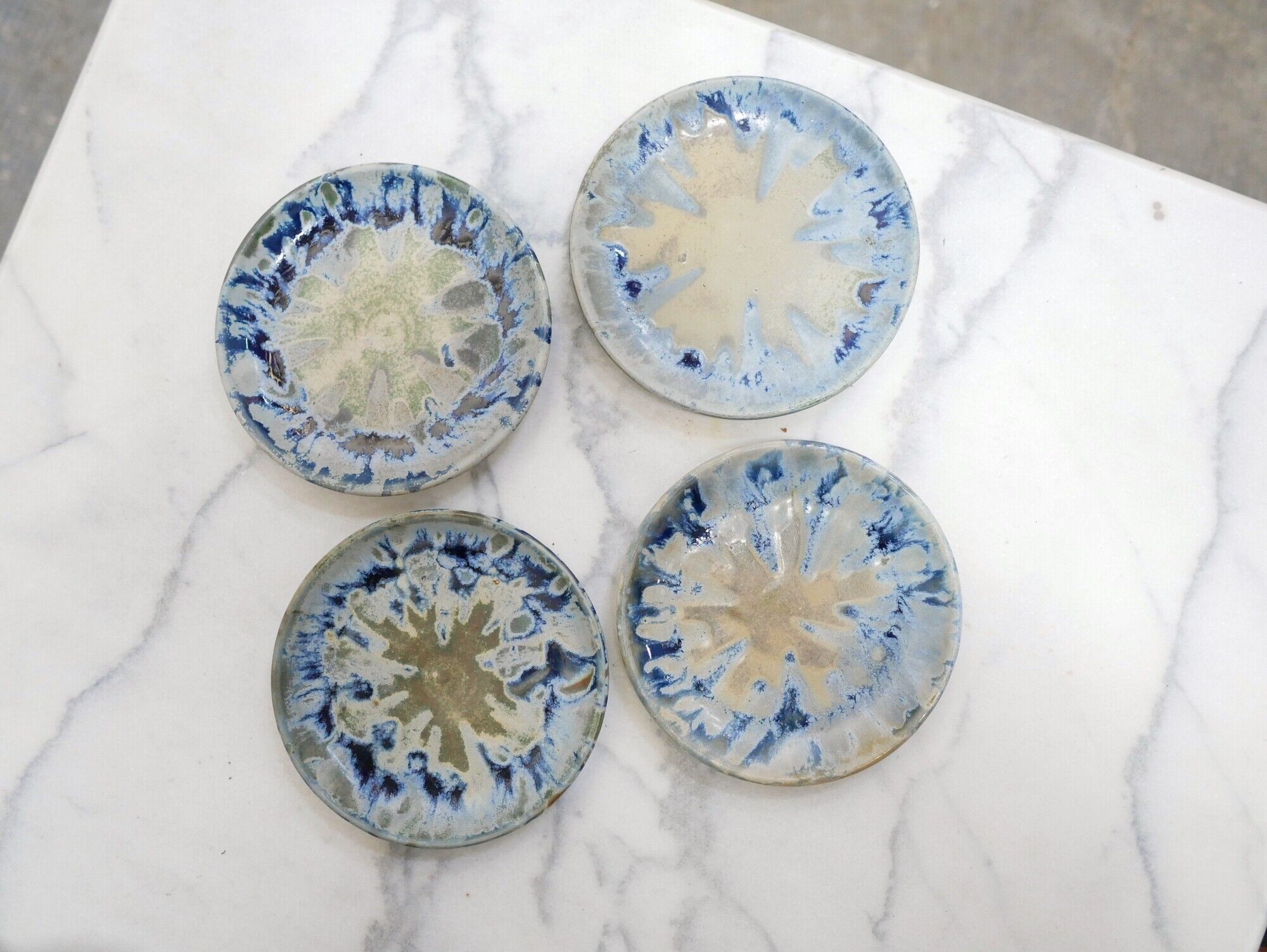 Series of 3 cups, a milk jar and 4 antique porcelain saucers