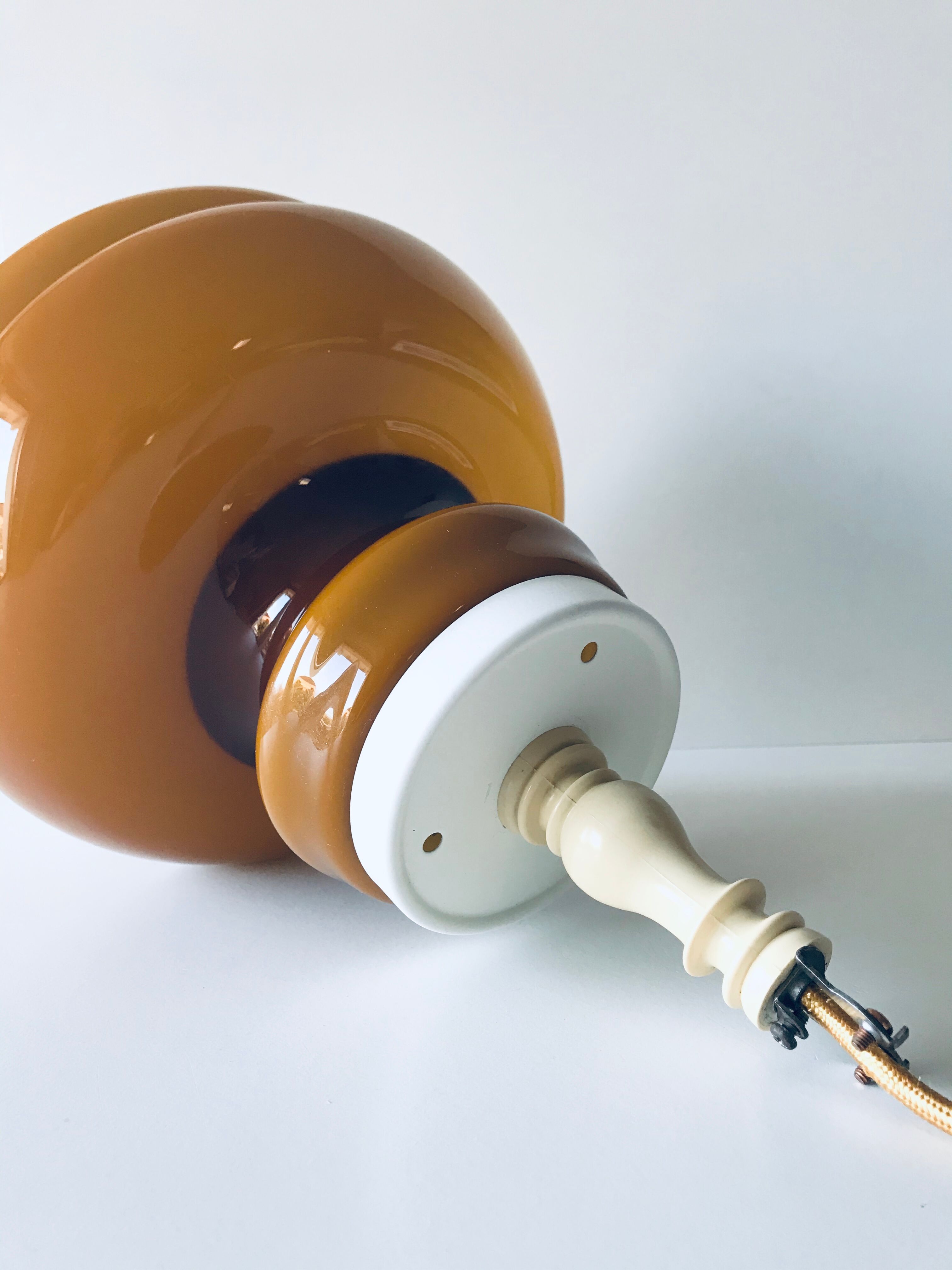 Caramel opaline suspension