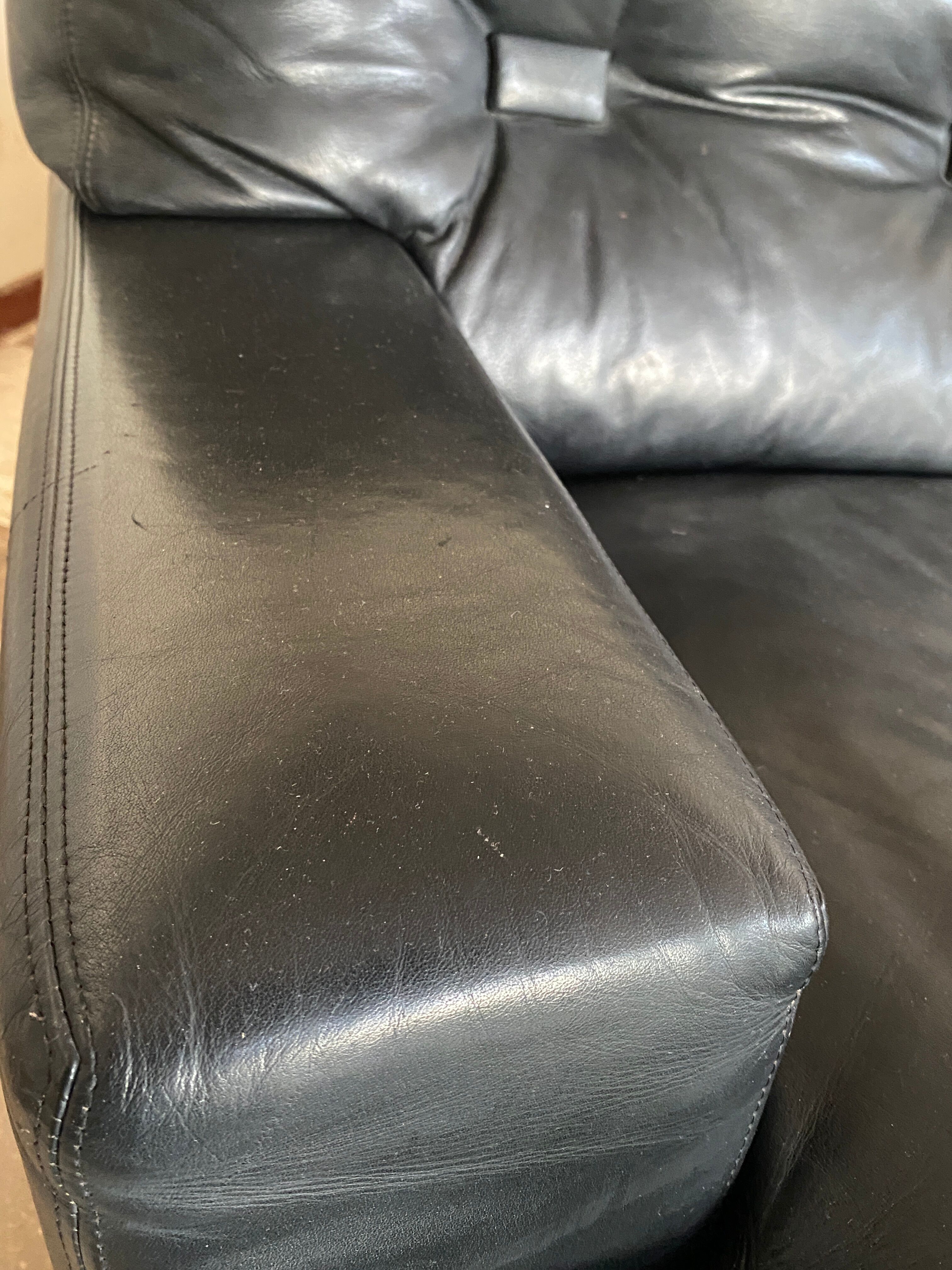 Sofa 3 places Genuine black leather brand ERTON