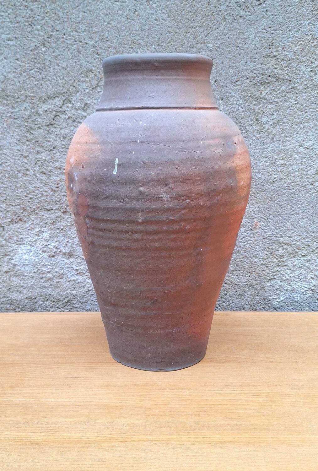 Grand vase en terre cuite