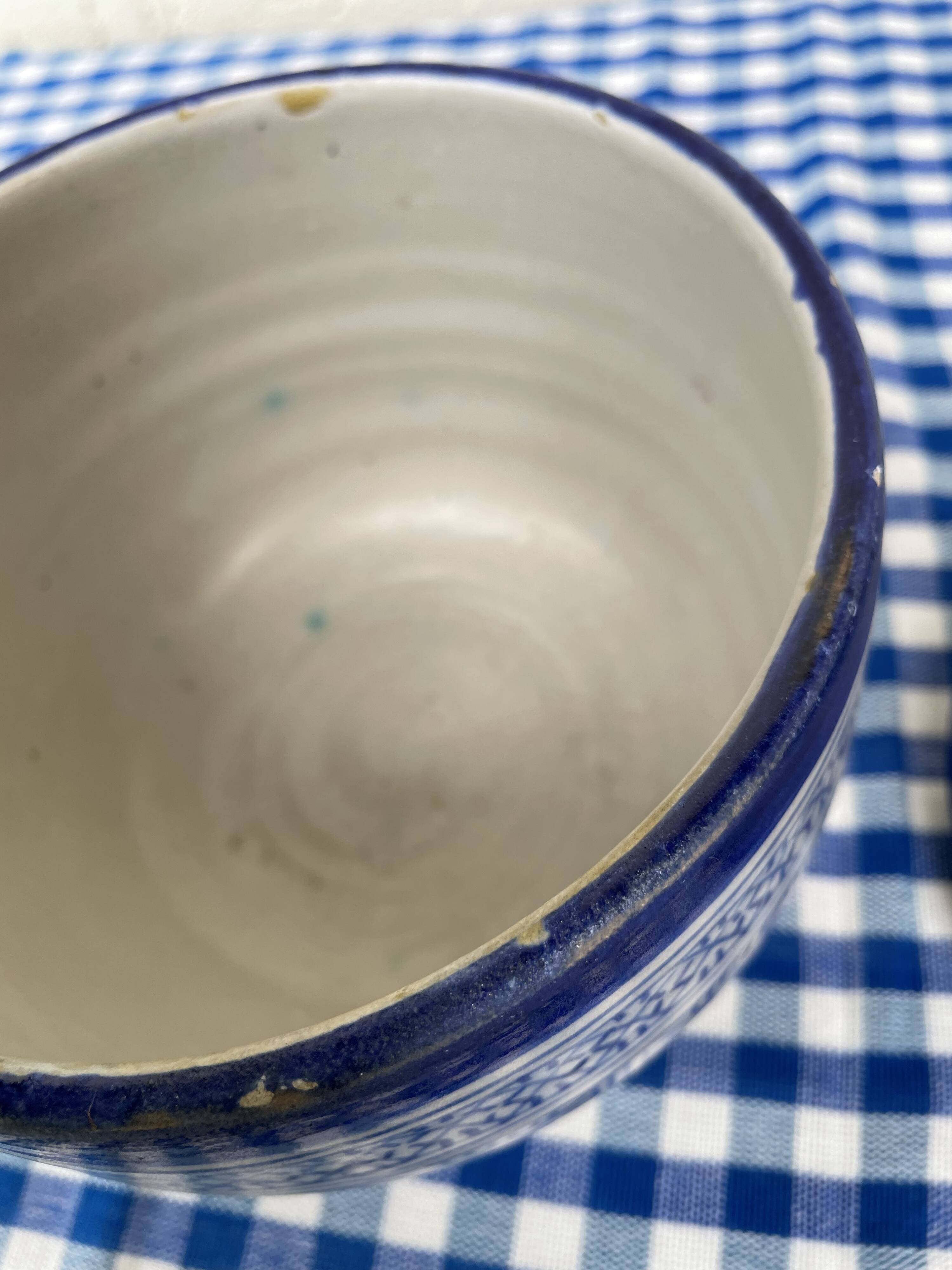 Antique covered butter pot "jobbana" from Morocco, Fes, signed Serghini.