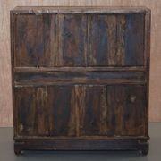 19th-century Chinese cabinet inlaid with mother-of-pearl
