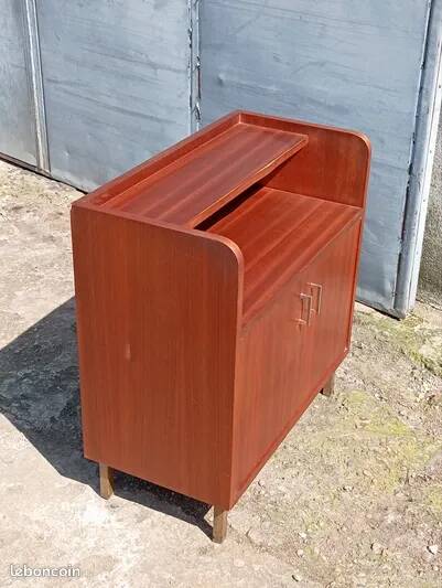 Mid-century modernist sideboard in vintage rosewood Scandinavian style