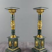 Pair of green marble columns, gilded bronze and gilded brass, 20th Century