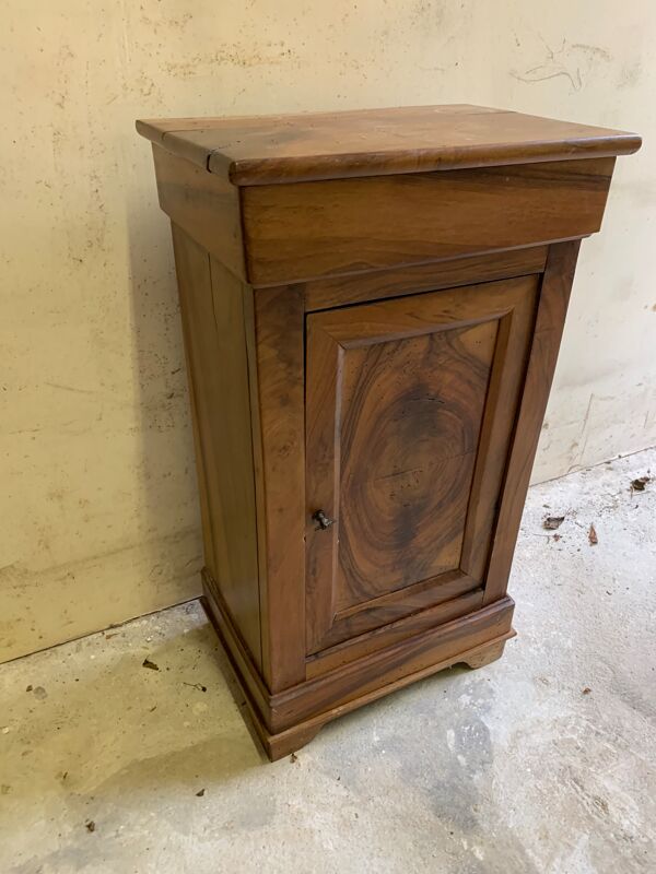 Chevet Louis Philippe à doucine