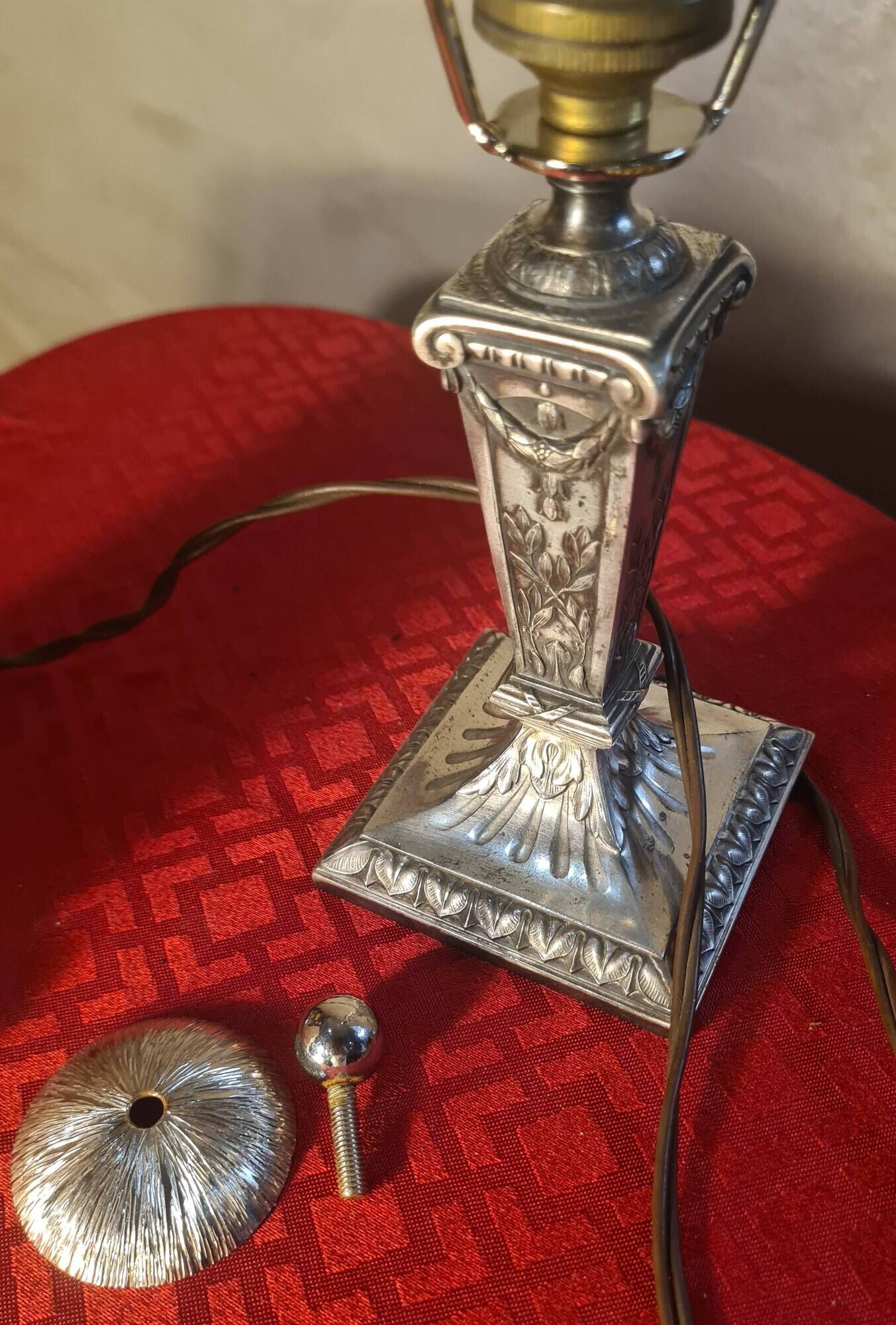nickel lamp 1900 chiseled, glass paste eggshell and fuchsia 40x9 magnificent