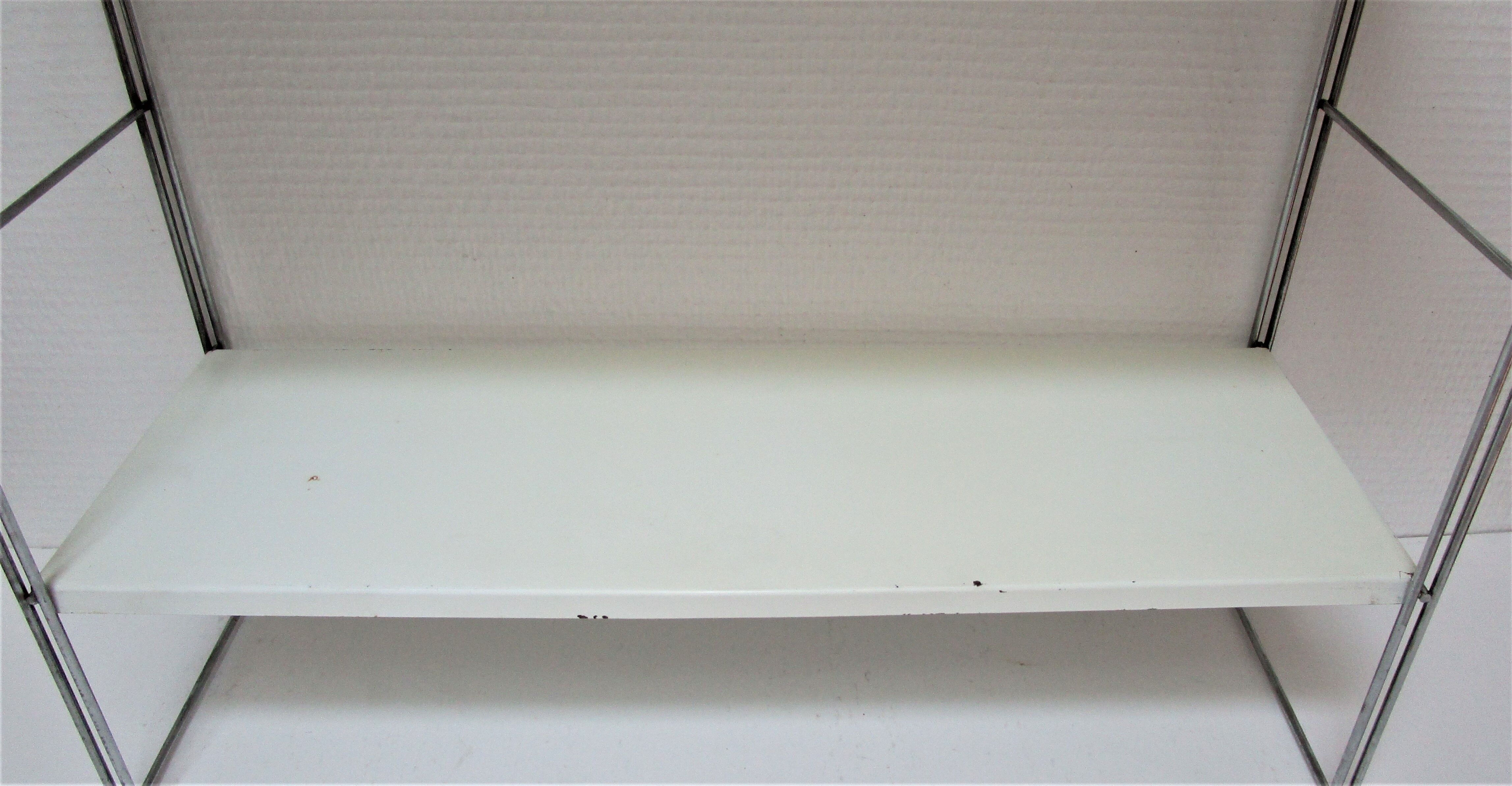 Étagère String métal blanc et acier années 60