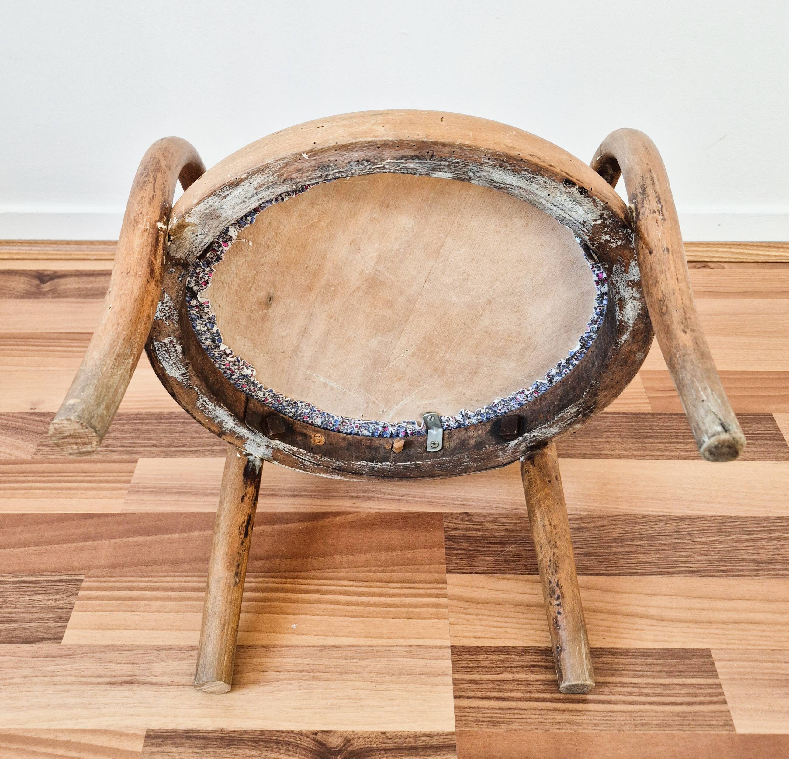 Fauteuil enfant vintage en bois courbé