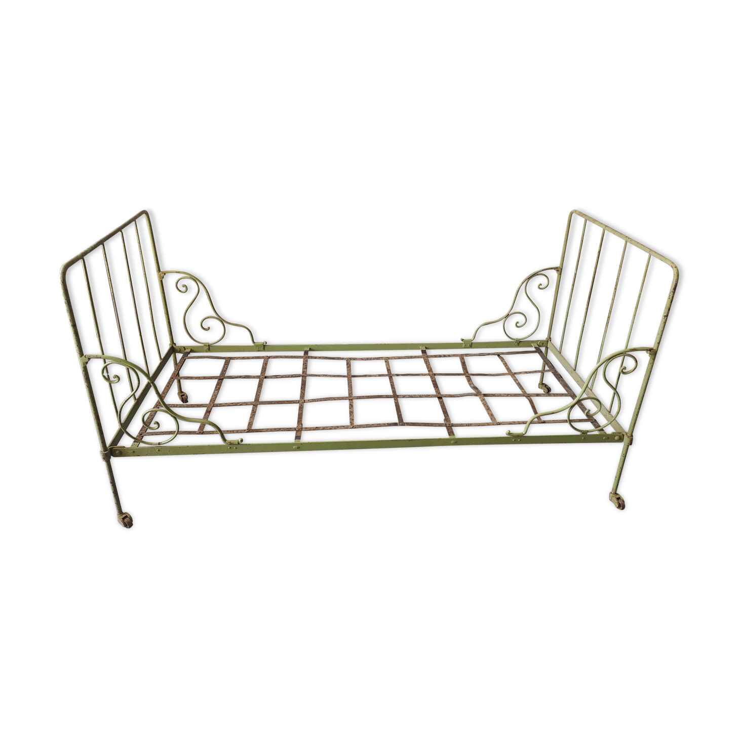 Wrought iron bench bed