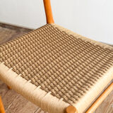 Paire de chaises de salle à manger modèle 75 par Niels O. Møller en chêne