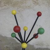 Atomic coat rack