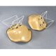 Paire de chaises coque LAR Eames pour Herman Miller avec des coussins en Naugahyde jaune.