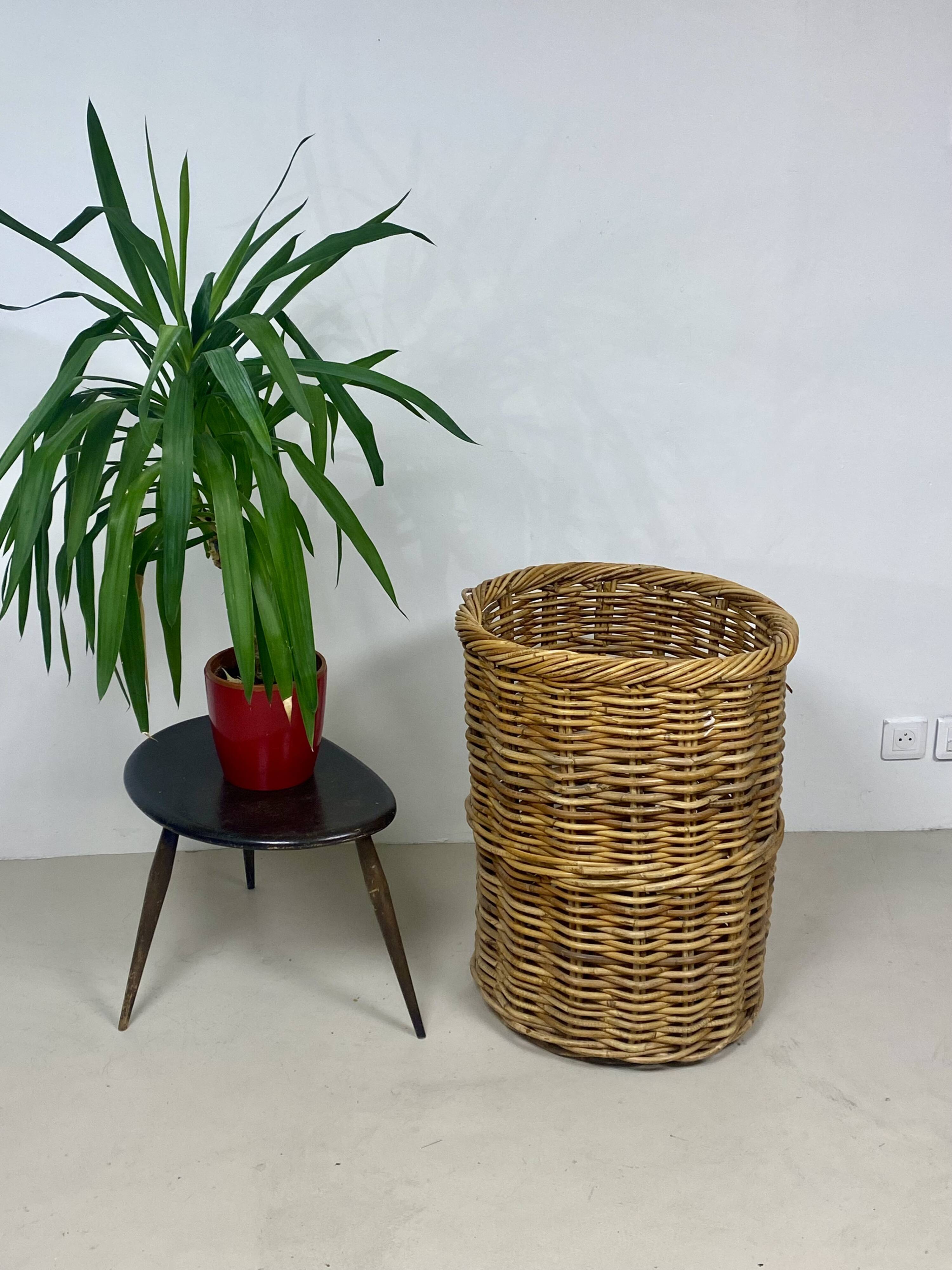 Extra Large Vintage Rattan Basket – Retro Decoration