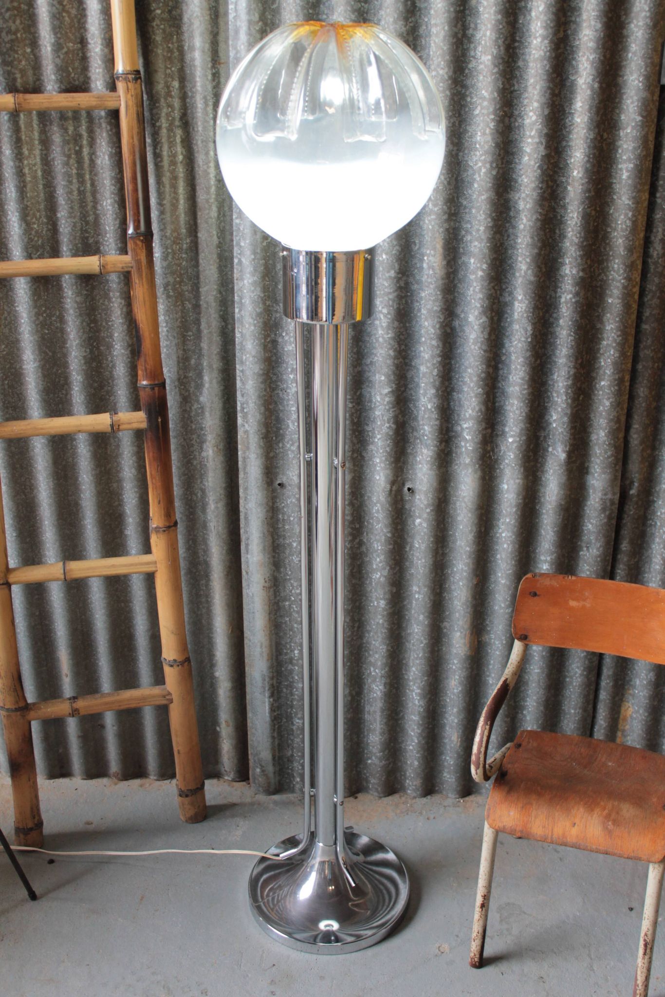 Lampadaire vintage chromé Murano Mazzega