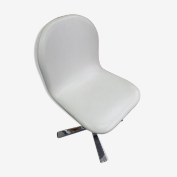 White skai chair