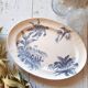 Plat céramique motif palmiers bleus