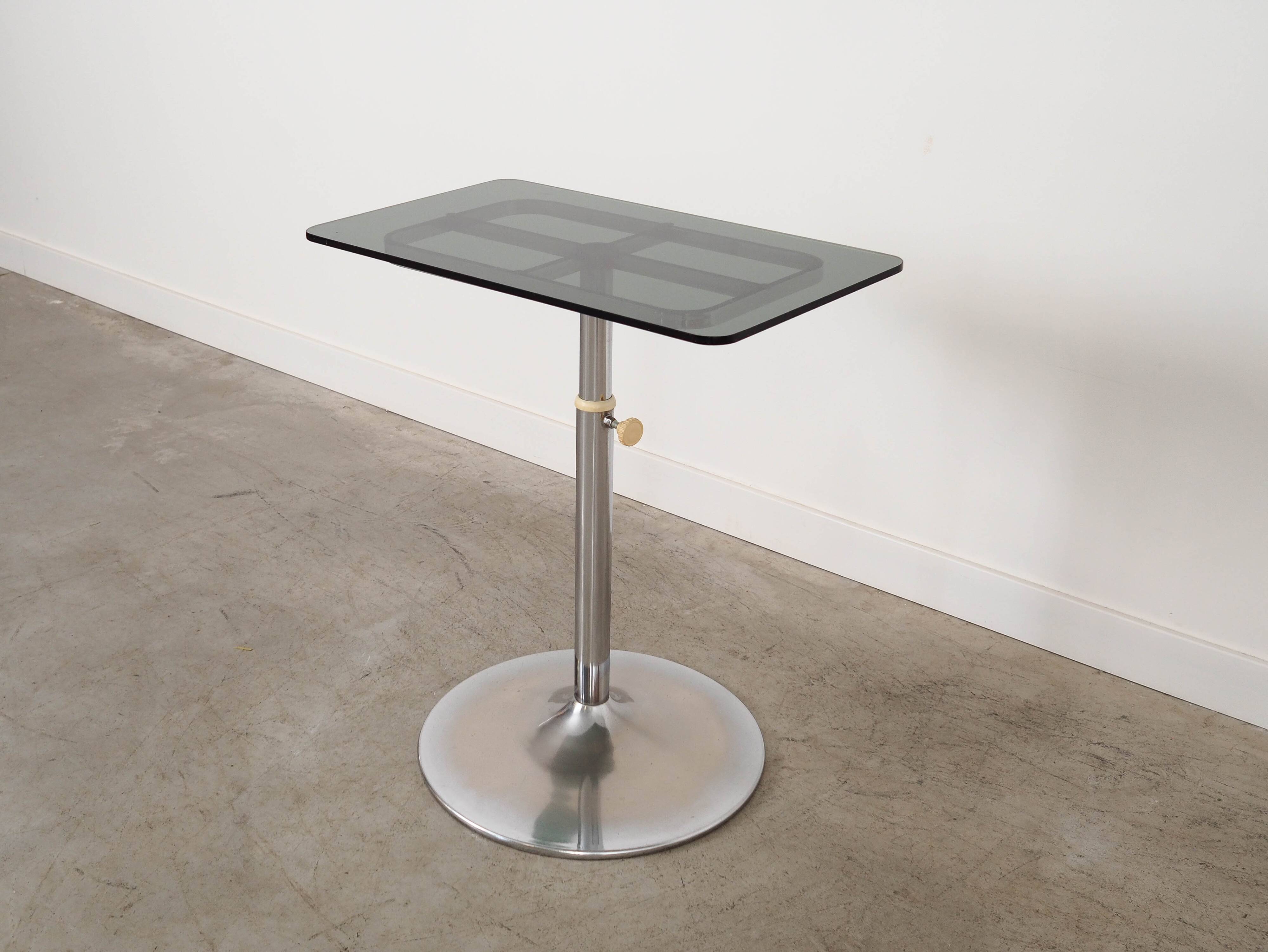 Glass coffee table, Italian design, 1970s, manufactured by Allegri