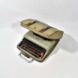 Machine à écrire portable Olivetti Lettera 22