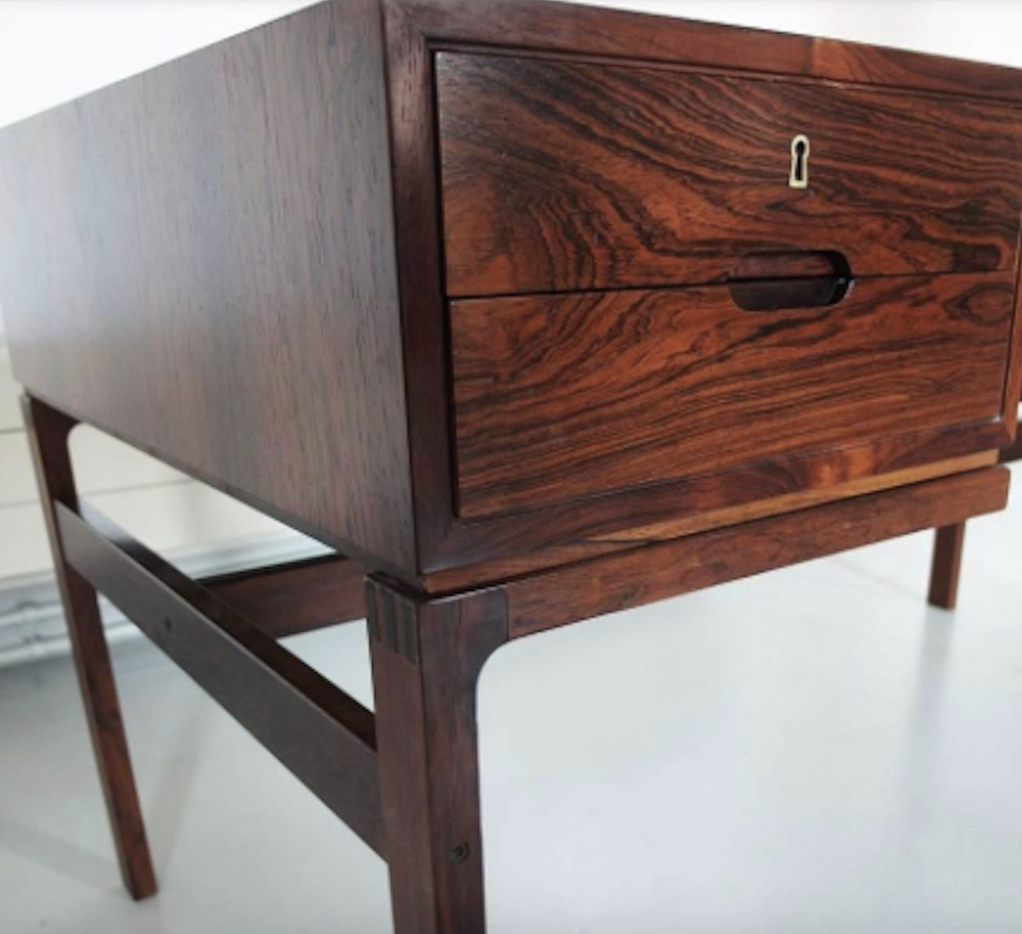 Mid-Century Danish Rio Model Jakaranda Rosewood Desk by Arne Wahl Iversen for Vinde, 1960s