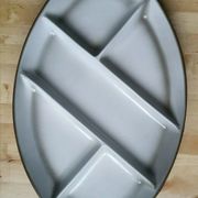 Dish with ceramic compartments