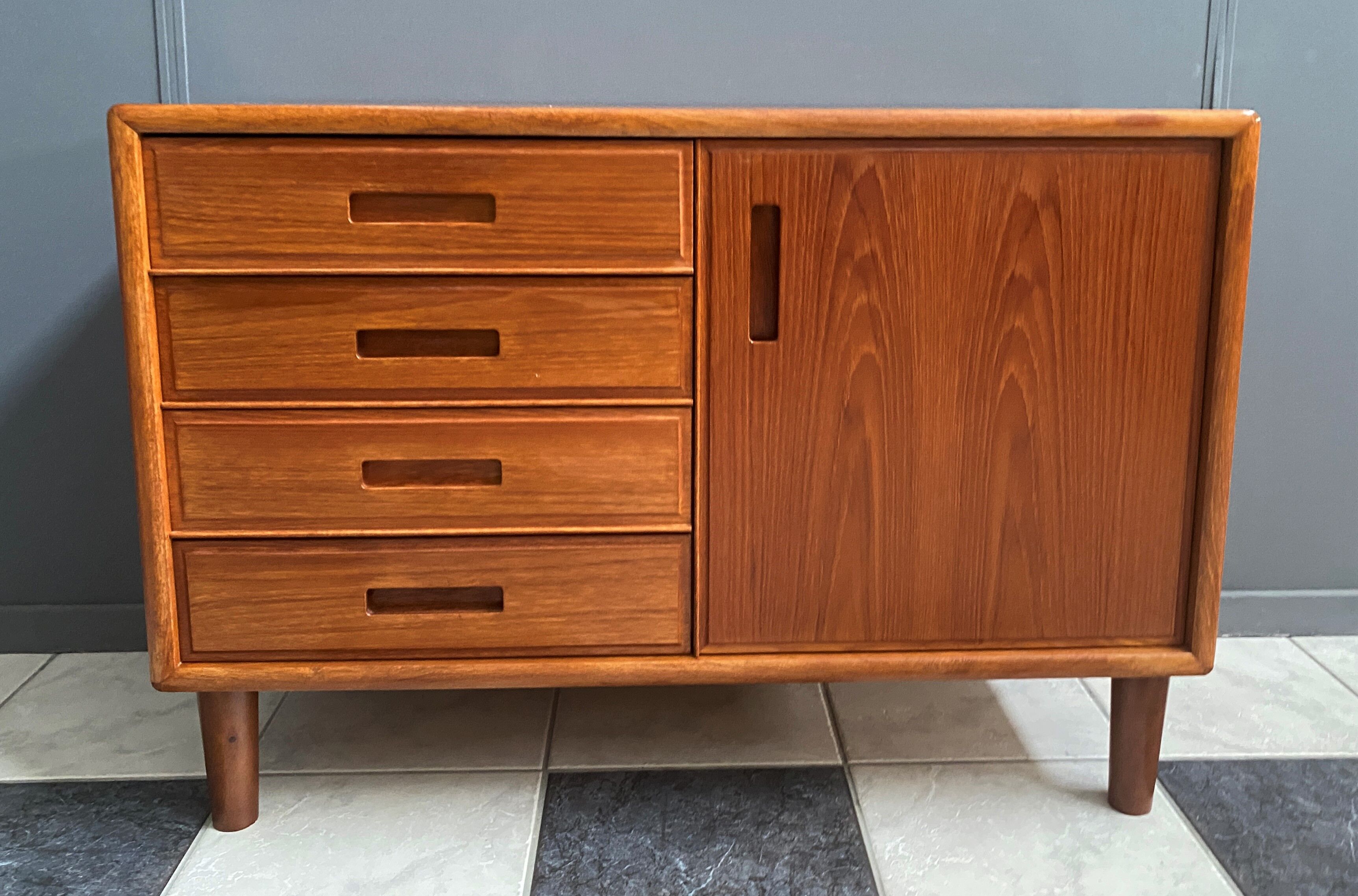 Danish Teak sideboard with drawers and door, 1960s