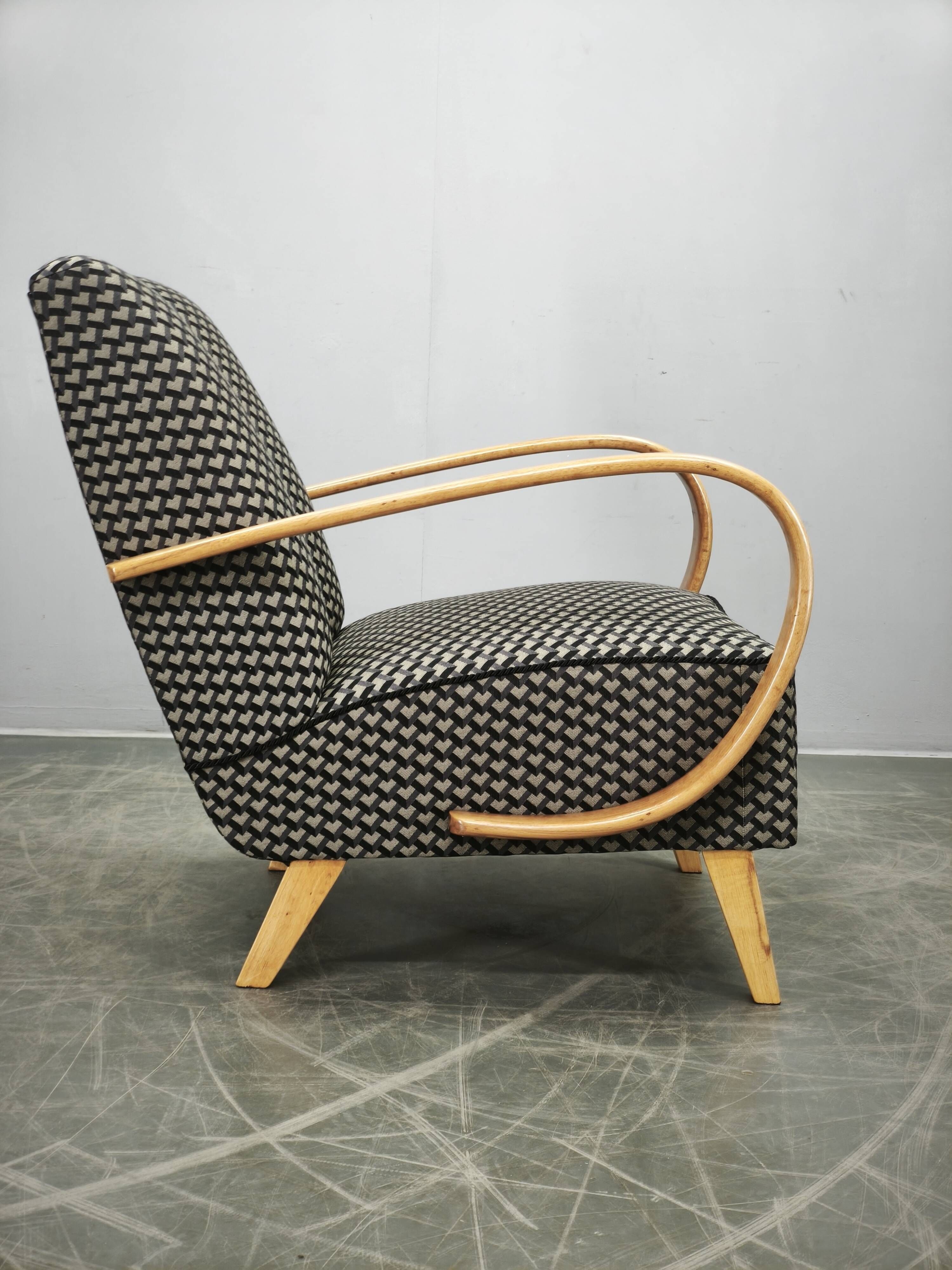 Art Deco Armchair by Jindrich Halabala, Czechoslovakia, 1940s