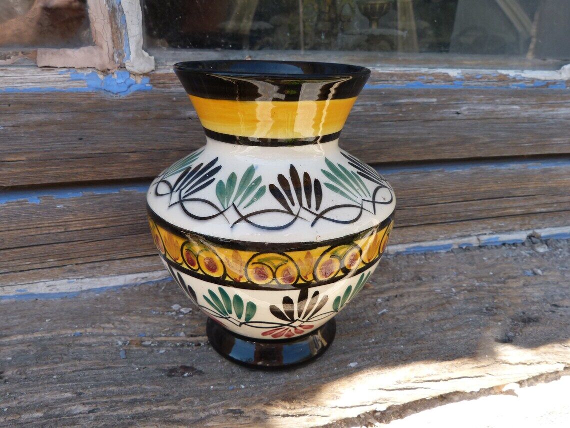 Vase vintage breton St Jean De Bretagne faience