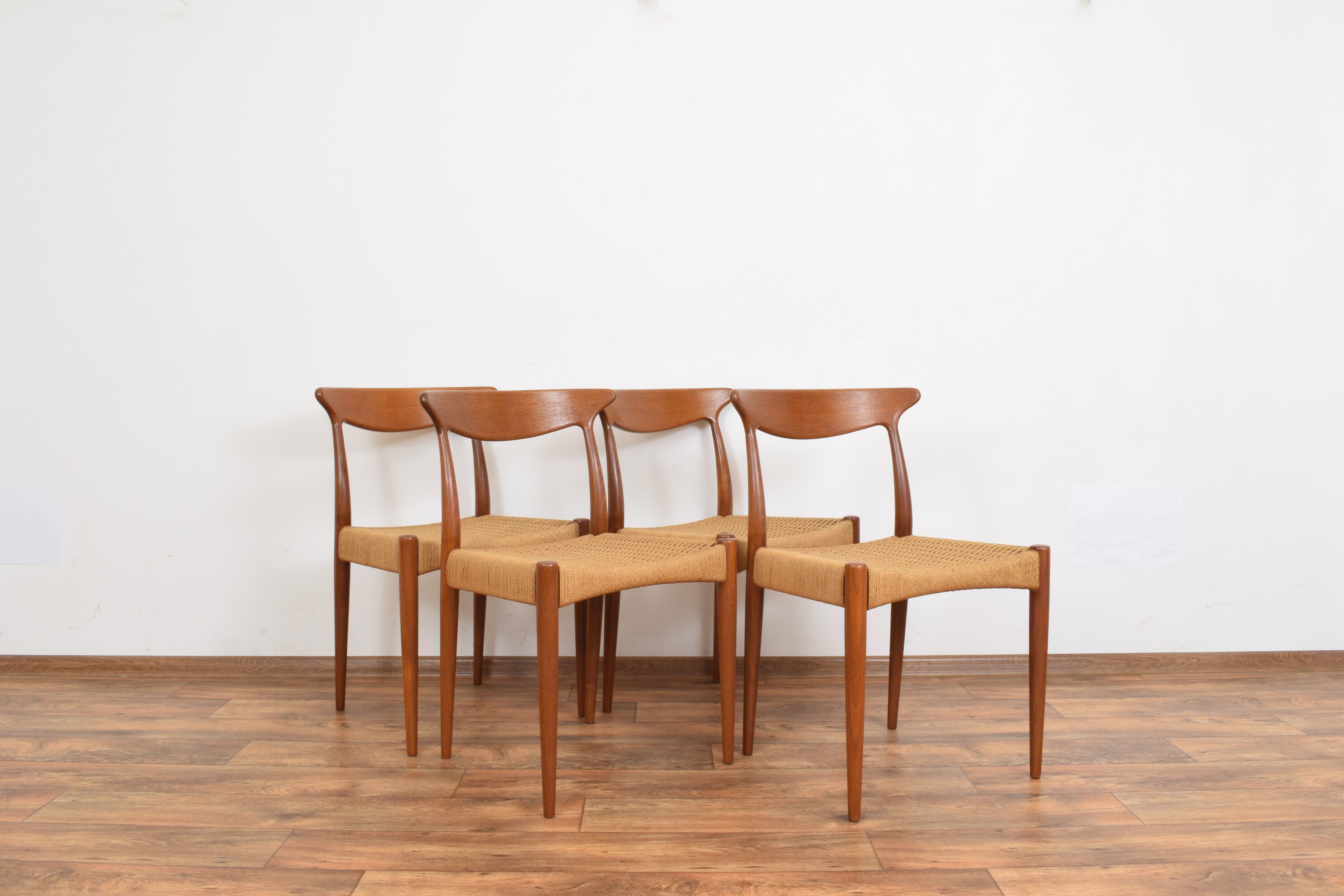 Dining chairs by Arne Hovmand-Olsen for Mogens-Kold, 1950