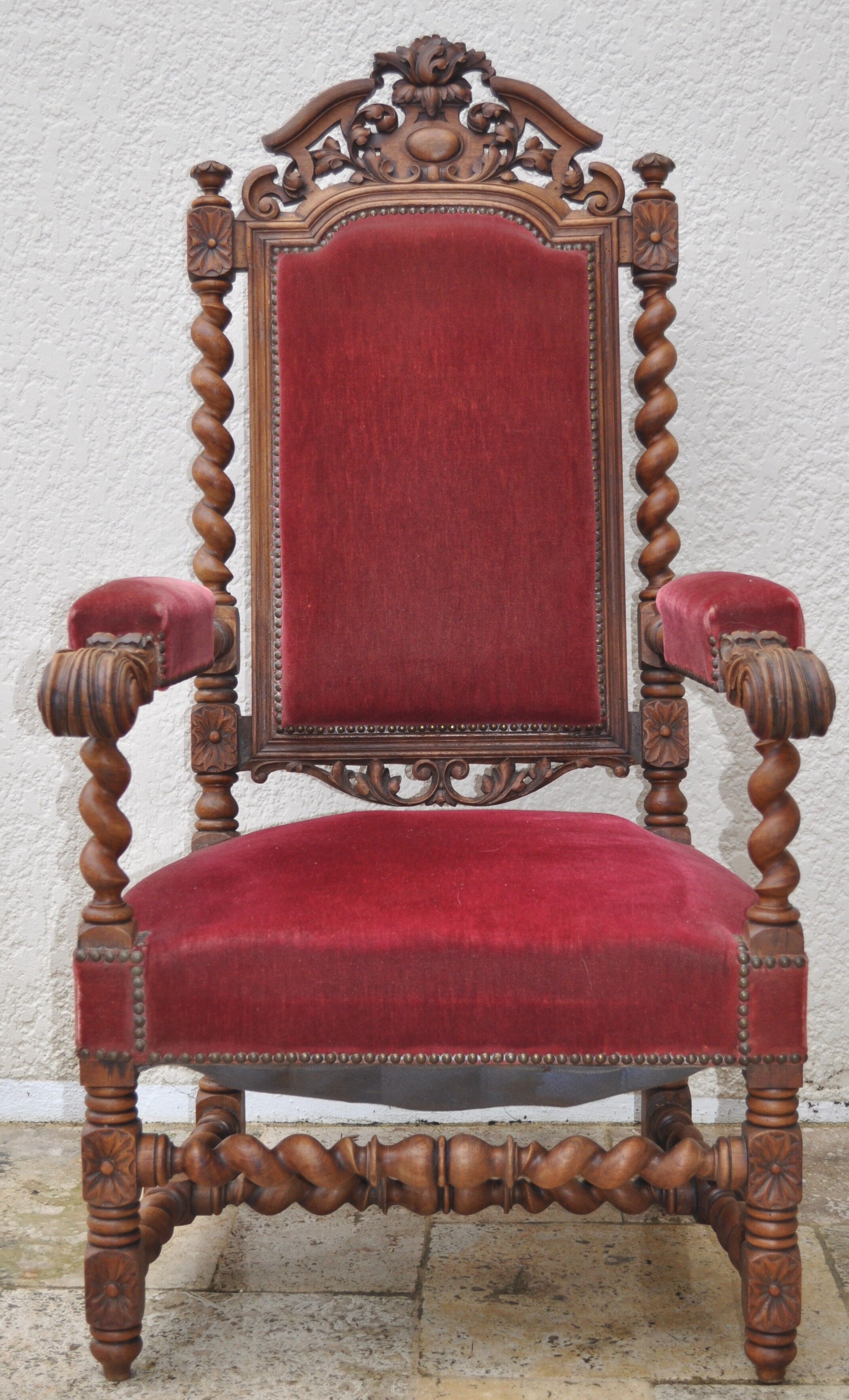 Large baroque armchair old wood and velvet